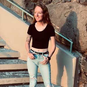 Meet your Posher, Ashley